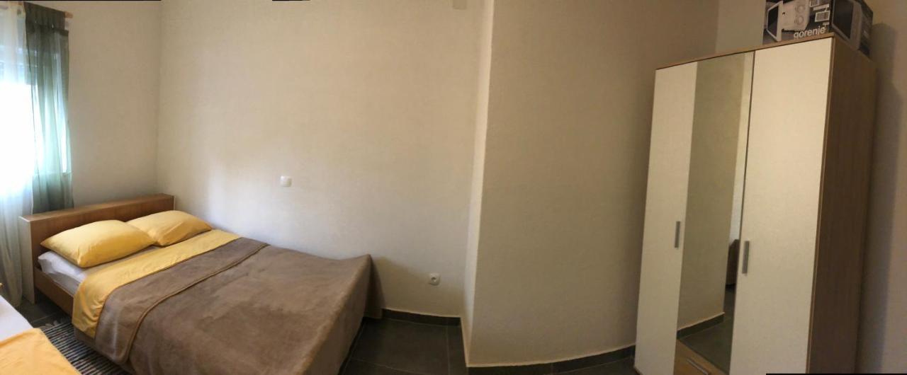Apartmani Janja Starigrad Paklenica Exteriör bild