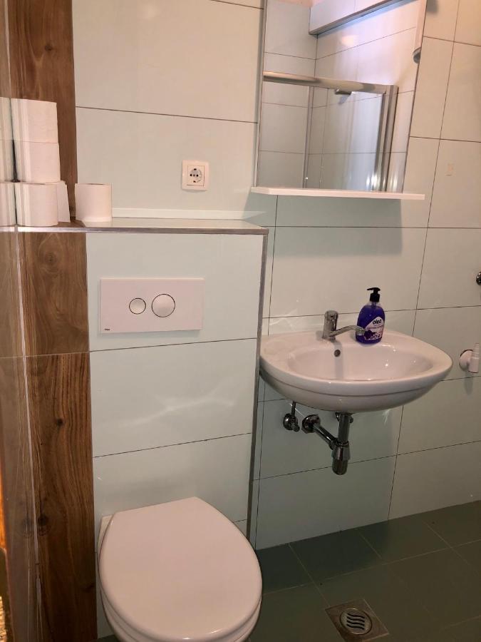 Apartmani Janja Starigrad Paklenica Exteriör bild
