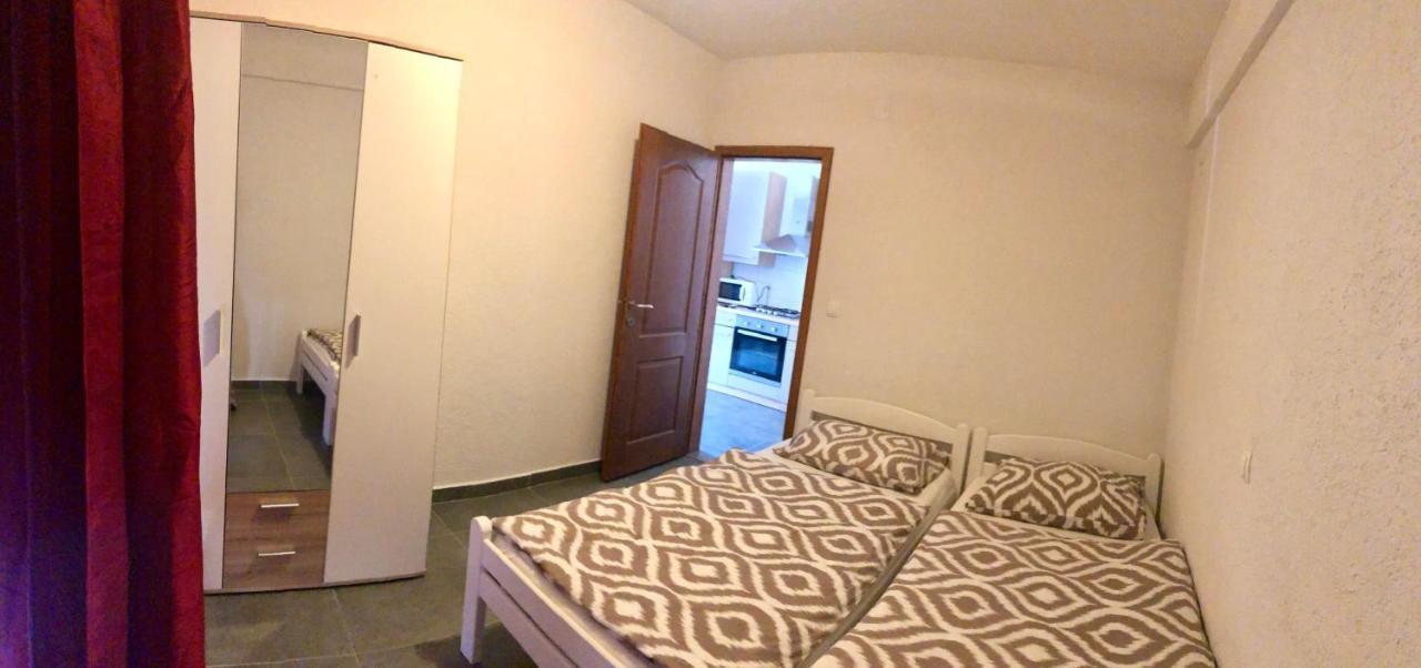 Apartmani Janja Starigrad Paklenica Exteriör bild
