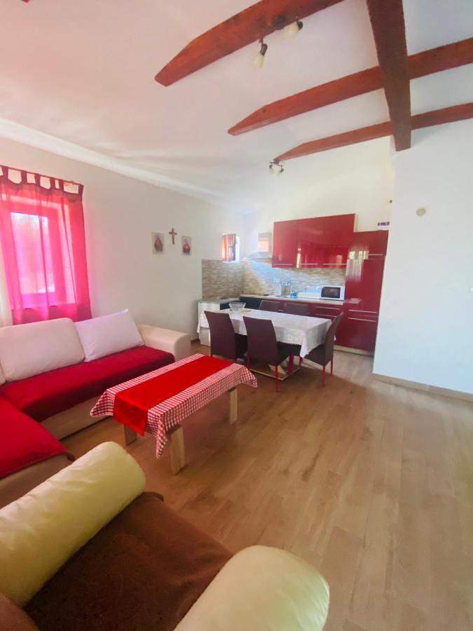 Apartmani Janja Starigrad Paklenica Exteriör bild